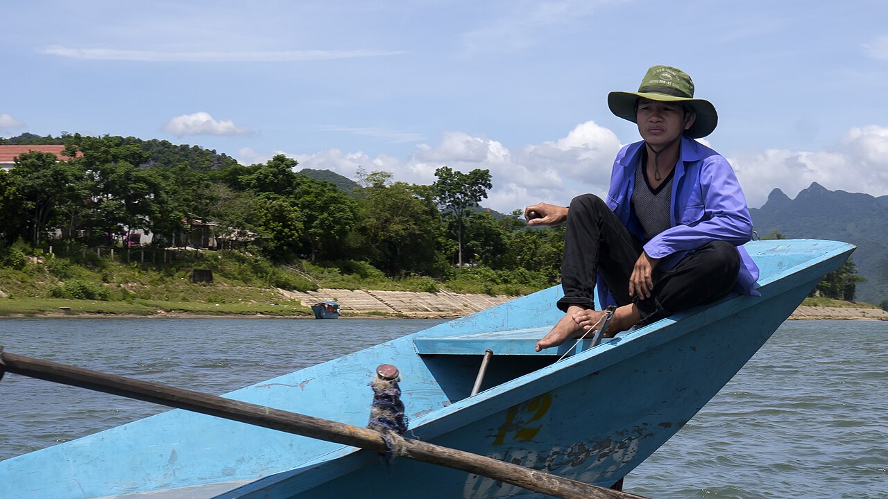 River crossing, the Son at Phong Nha