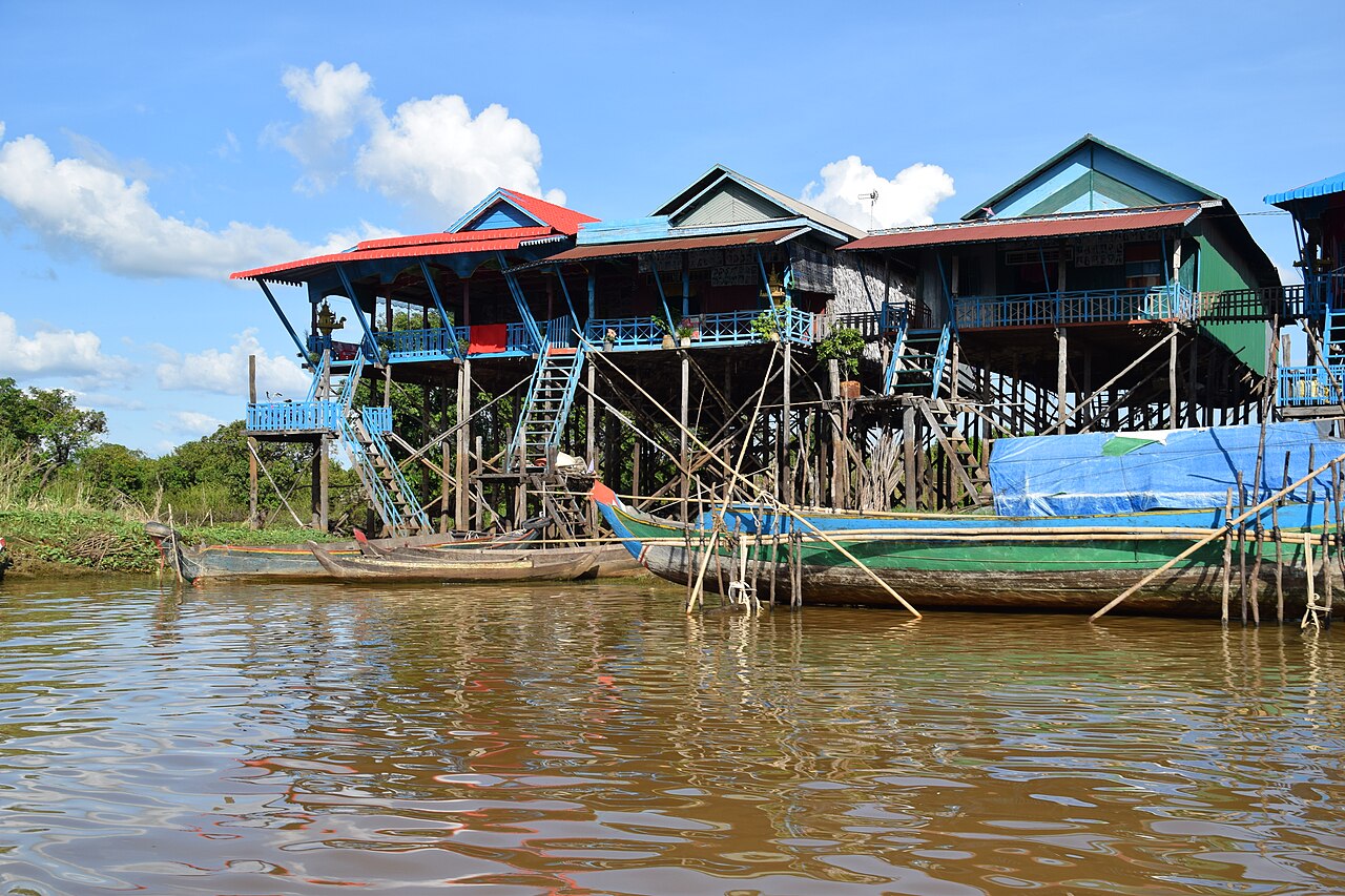 Stilt village, Tonlé Sap